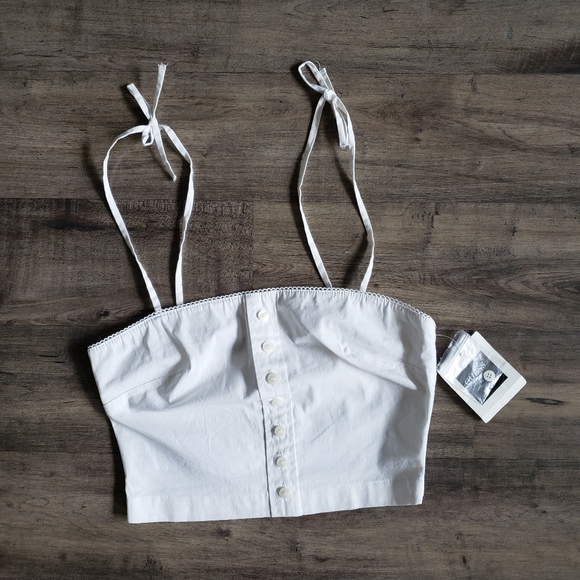 Guess Tops - NWT Guess White Tie Strap Crop Top